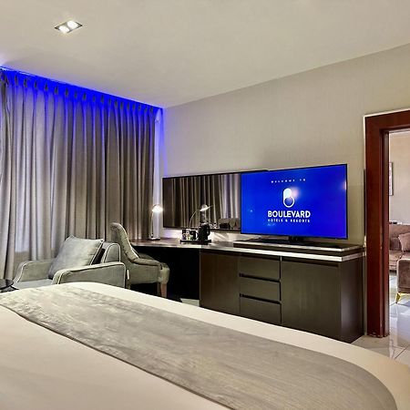 Boulevard Owerri Hotel ภายนอก รูปภาพ